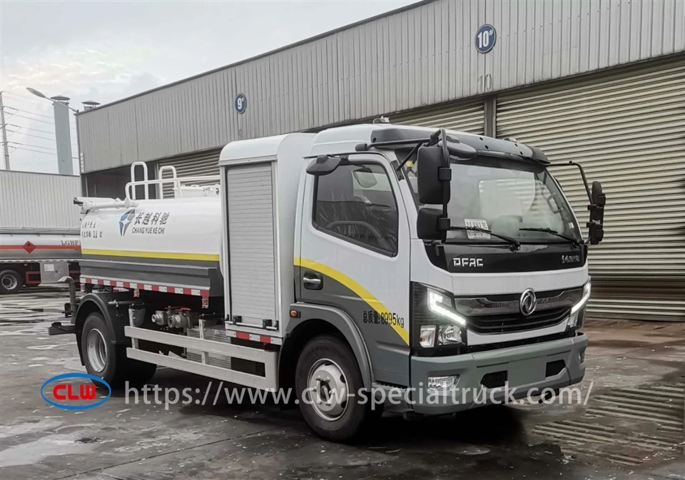 9-ton electric water sprinkler truck front left
