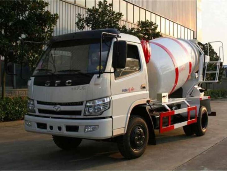 3.8 cubic meter concrete mixer truck