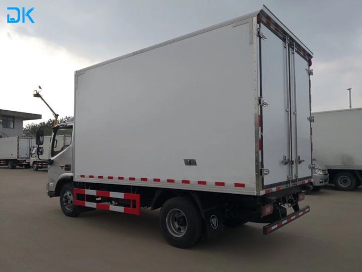 6m Refrigerator Truck